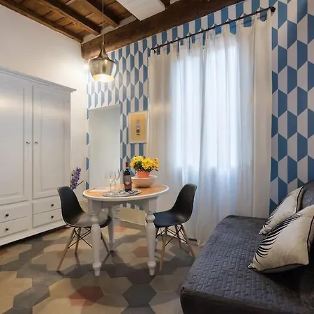 Keys Of Italy - F5 - Fiesolana 24 - Santa Croce One Bedroom Flat 2 To 4 Guests Apartment
